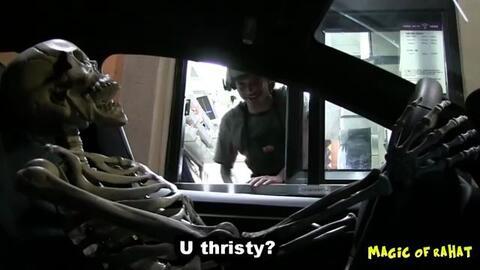 国产无人驾驶恶搞视频