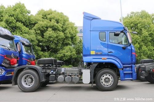 国产牵引车操控视频下载